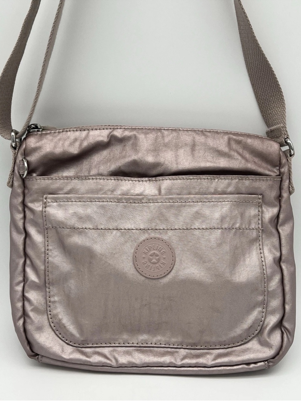 Kipling HB7210 Sebastian Metallic Rose Gold Crossbody Bag Purse